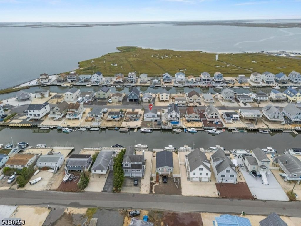 112 Curlew Rd, Tuckerton Boro, NJ 08087