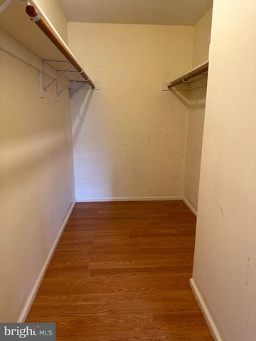 24 CHAMBERLIN CT, Lawrence Twp, NJ 08648