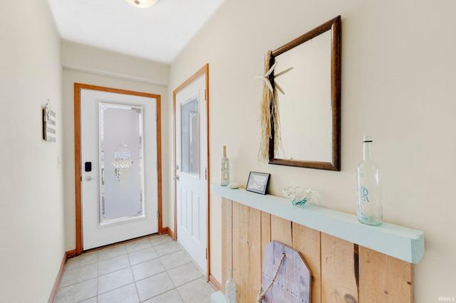 5540 N Willow Avenue, Columbia City, IN 46725