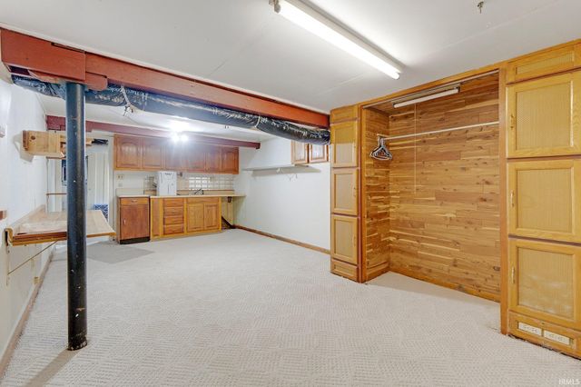 5540 N Willow Avenue, Columbia City, IN 46725