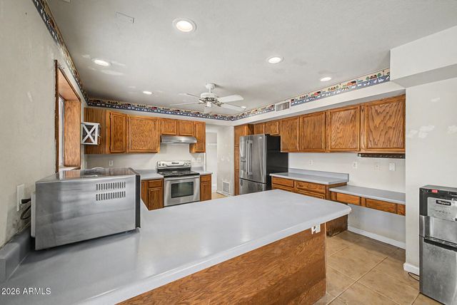 8807 W WILLIAMS Road, Peoria, AZ 85383