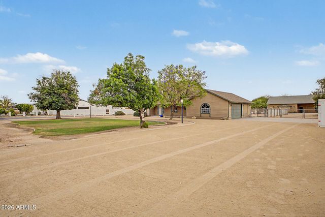 8807 W WILLIAMS Road, Peoria, AZ 85383