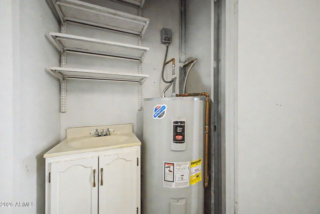 8807 W WILLIAMS Road, Peoria, AZ 85383