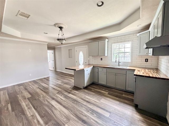 12906 Gladden Drive, Houston, TX 77049