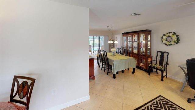 4952 RUTLAND GATE, Sarasota, FL 34235