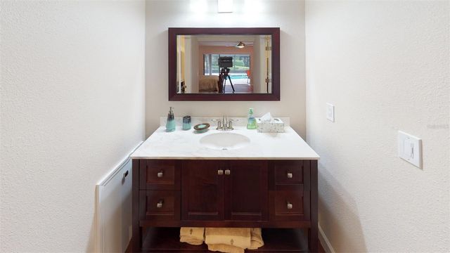 4952 RUTLAND GATE, Sarasota, FL 34235