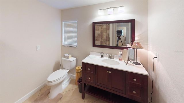 4952 RUTLAND GATE, Sarasota, FL 34235