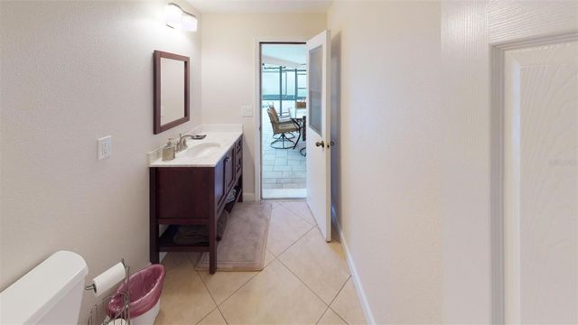 4952 RUTLAND GATE, Sarasota, FL 34235