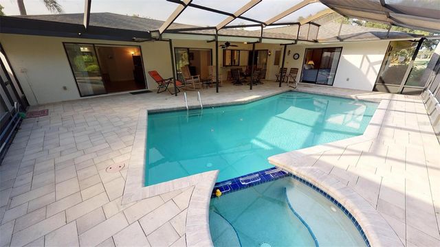 4952 RUTLAND GATE, Sarasota, FL 34235