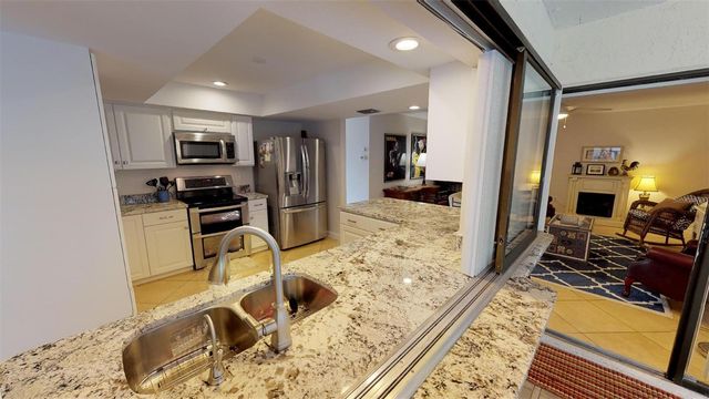 4952 RUTLAND GATE, Sarasota, FL 34235