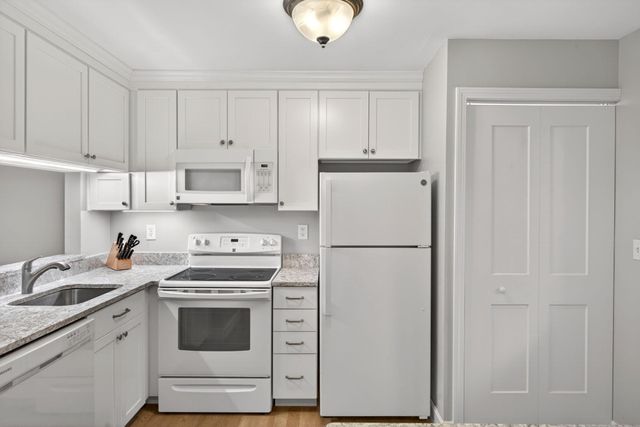 104 Chilton Lane UNIT 104, Brewster, MA 02631