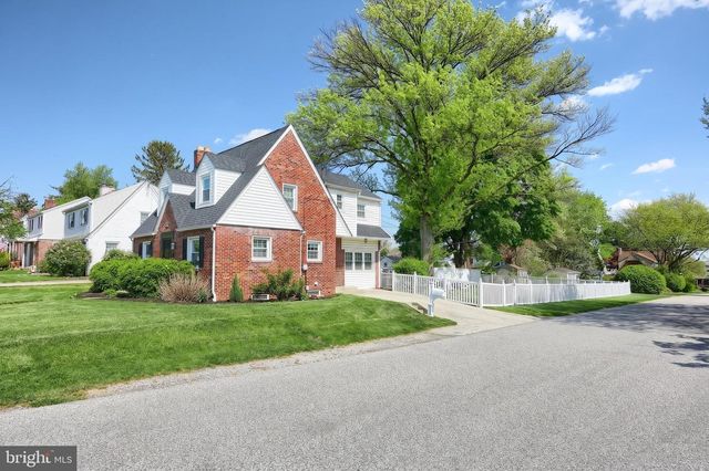 400 EDGEHILL RD, York, PA 17403