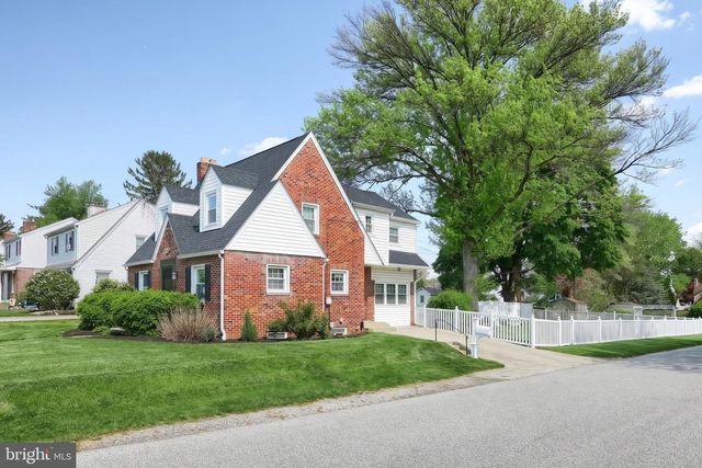 400 EDGEHILL RD, York, PA 17403