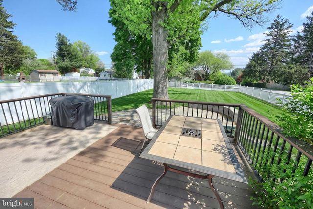 400 EDGEHILL RD, York, PA 17403