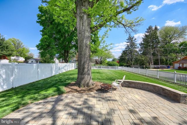 400 EDGEHILL RD, York, PA 17403
