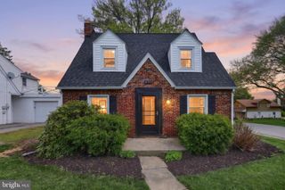 400 EDGEHILL RD, York, PA 17403