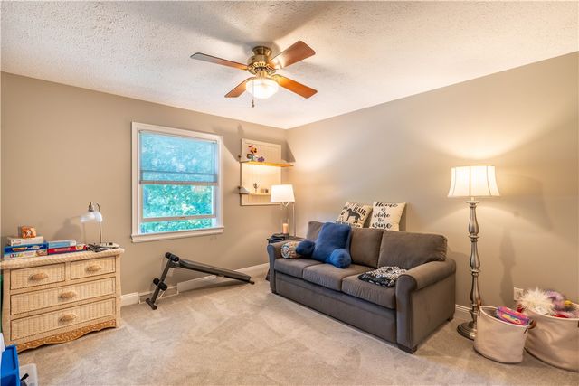 228 Country View Drive, Lower Burrell, PA 15068