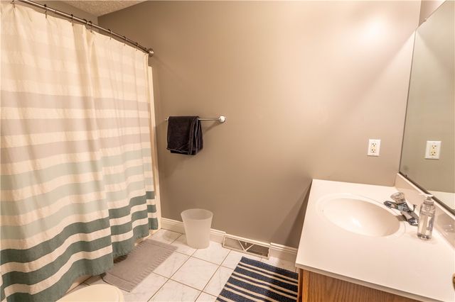 228 Country View Drive, Lower Burrell, PA 15068