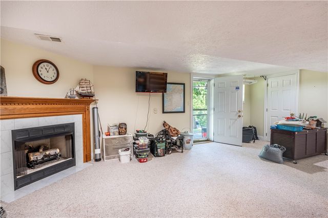 228 Country View Drive, Lower Burrell, PA 15068