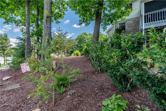 228 Country View Drive, Lower Burrell, PA 15068