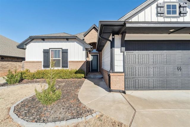 9913 NW 143rd Street, Yukon, OK 73099