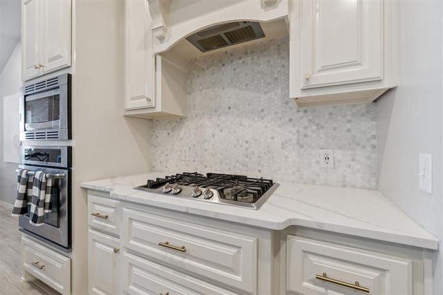 9913 NW 143rd Street, Yukon, OK 73099