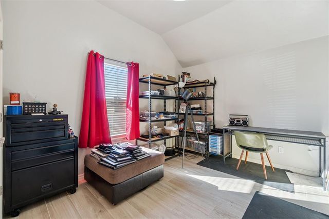 9913 NW 143rd Street, Yukon, OK 73099