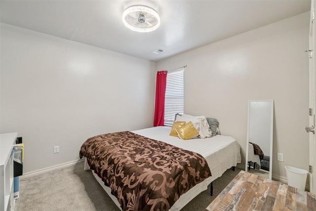 9913 NW 143rd Street, Yukon, OK 73099