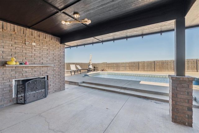 9913 NW 143rd Street, Yukon, OK 73099