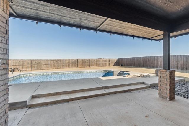 9913 NW 143rd Street, Yukon, OK 73099