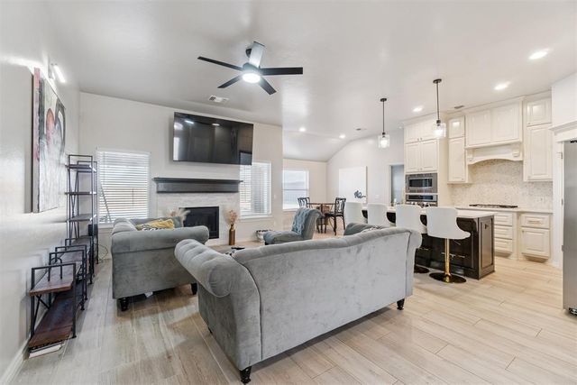 9913 NW 143rd Street, Yukon, OK 73099