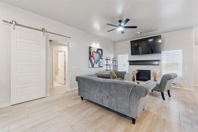 9913 NW 143rd Street, Yukon, OK 73099