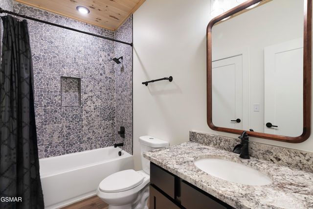 1226 Reedmont Way, Sevierville, TN 37876