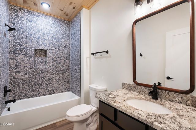 1226 Reedmont Way, Sevierville, TN 37876