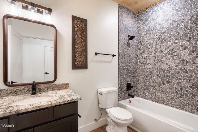 1226 Reedmont Way, Sevierville, TN 37876