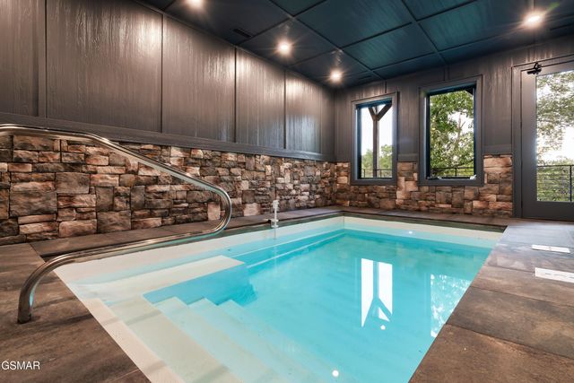 1226 Reedmont Way, Sevierville, TN 37876