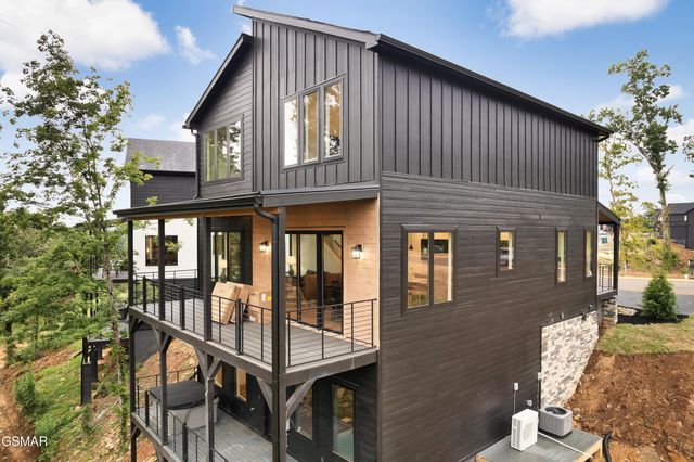 1226 Reedmont Way, Sevierville, TN 37876