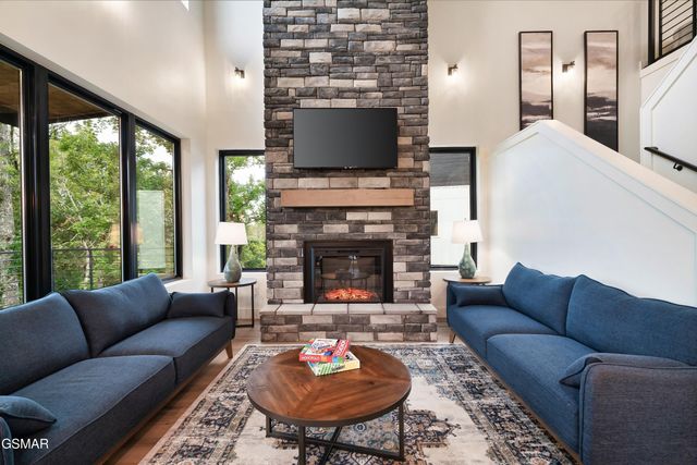 1226 Reedmont Way, Sevierville, TN 37876