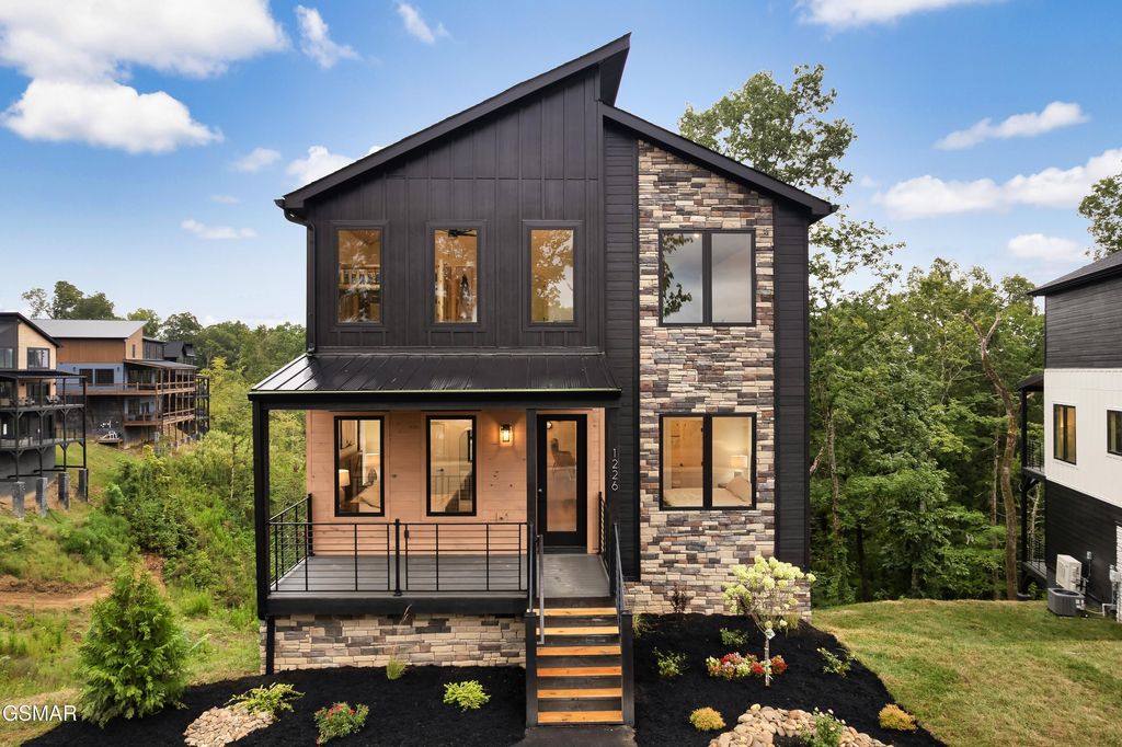 1226 Reedmont Way, Sevierville, TN 37876