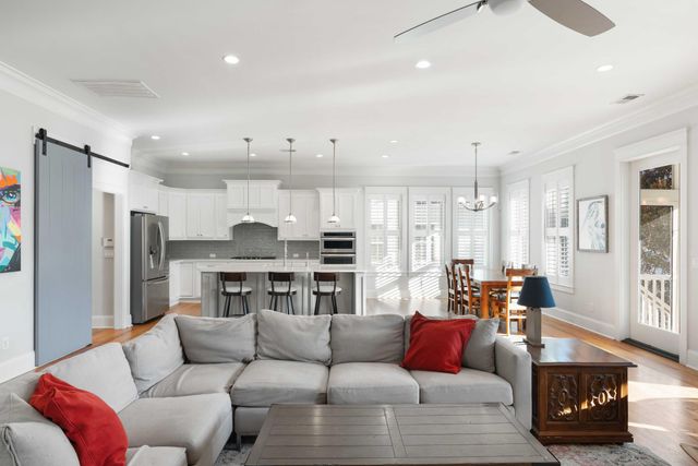 1239 Smythe Street, Charleston, SC 29492