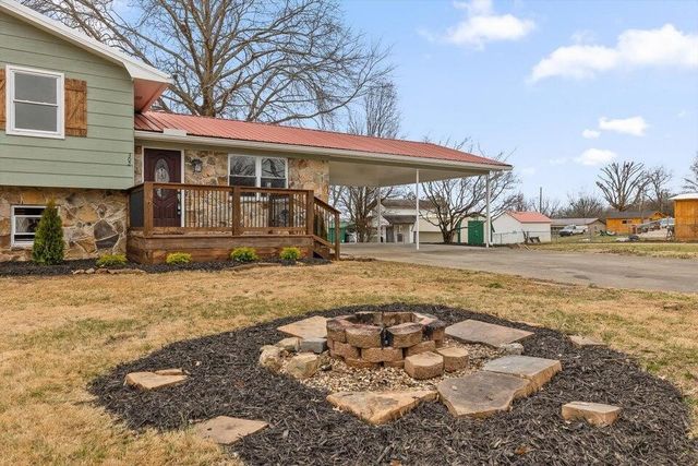 302 Locust Street, Englewood, TN 37329