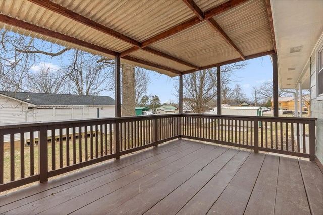 302 Locust Street, Englewood, TN 37329