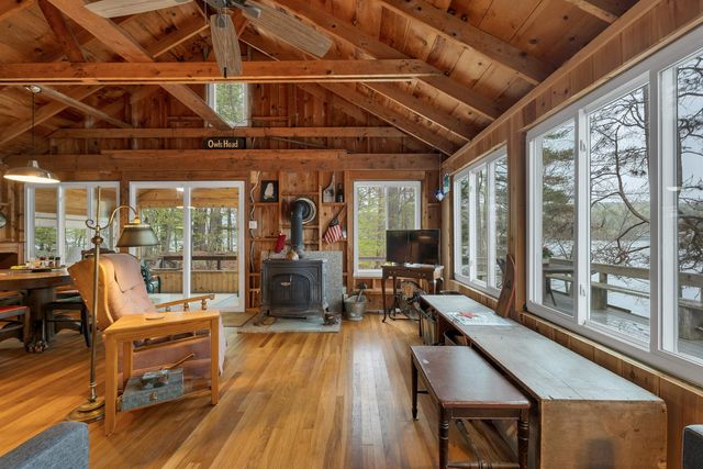 11 Owls Head Point, New Durham, NH 03855