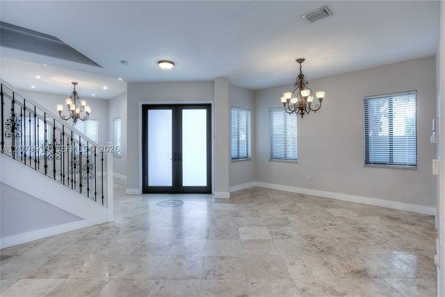 18355 NW 89th Ave, Hialeah, FL 33018