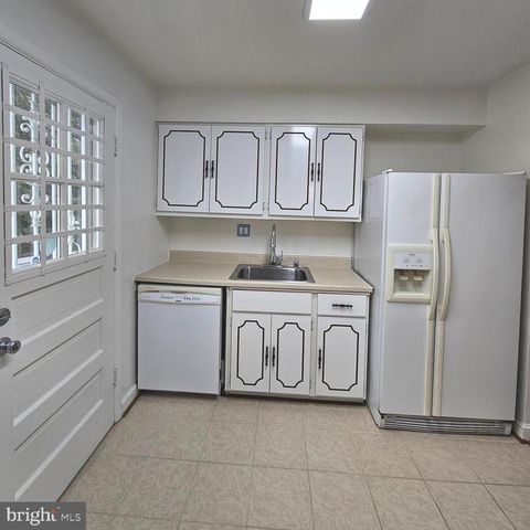 7304 CAMP ALGER AVE, Falls Church, VA 22042