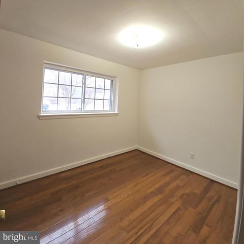 7304 CAMP ALGER AVE, Falls Church, VA 22042