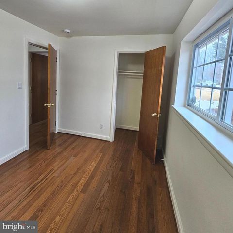 7304 CAMP ALGER AVE, Falls Church, VA 22042