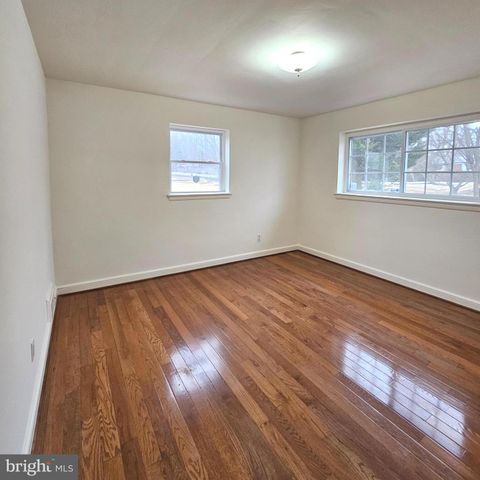 7304 CAMP ALGER AVE, Falls Church, VA 22042