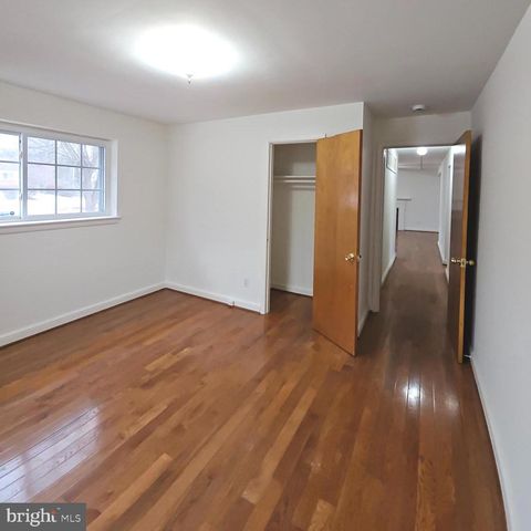 7304 CAMP ALGER AVE, Falls Church, VA 22042