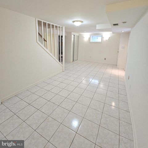 7304 CAMP ALGER AVE, Falls Church, VA 22042